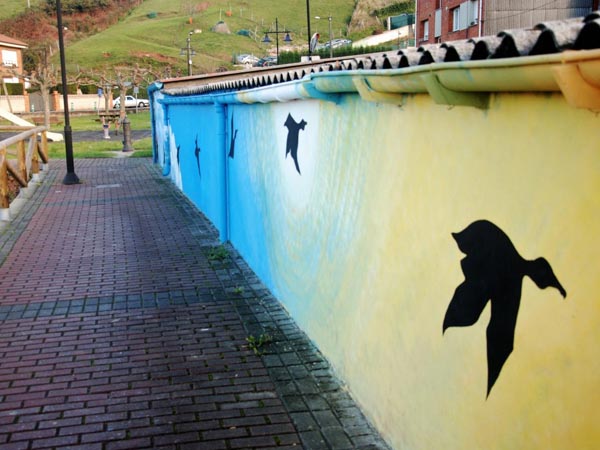 aves migratorias en Asturias que se ven reflejadas en el mural paxarinos en Gozón